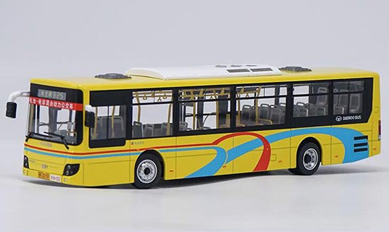 Diecast Daewoo ShangHai City Bus Model NO.825 Yellow 1:43 Scale